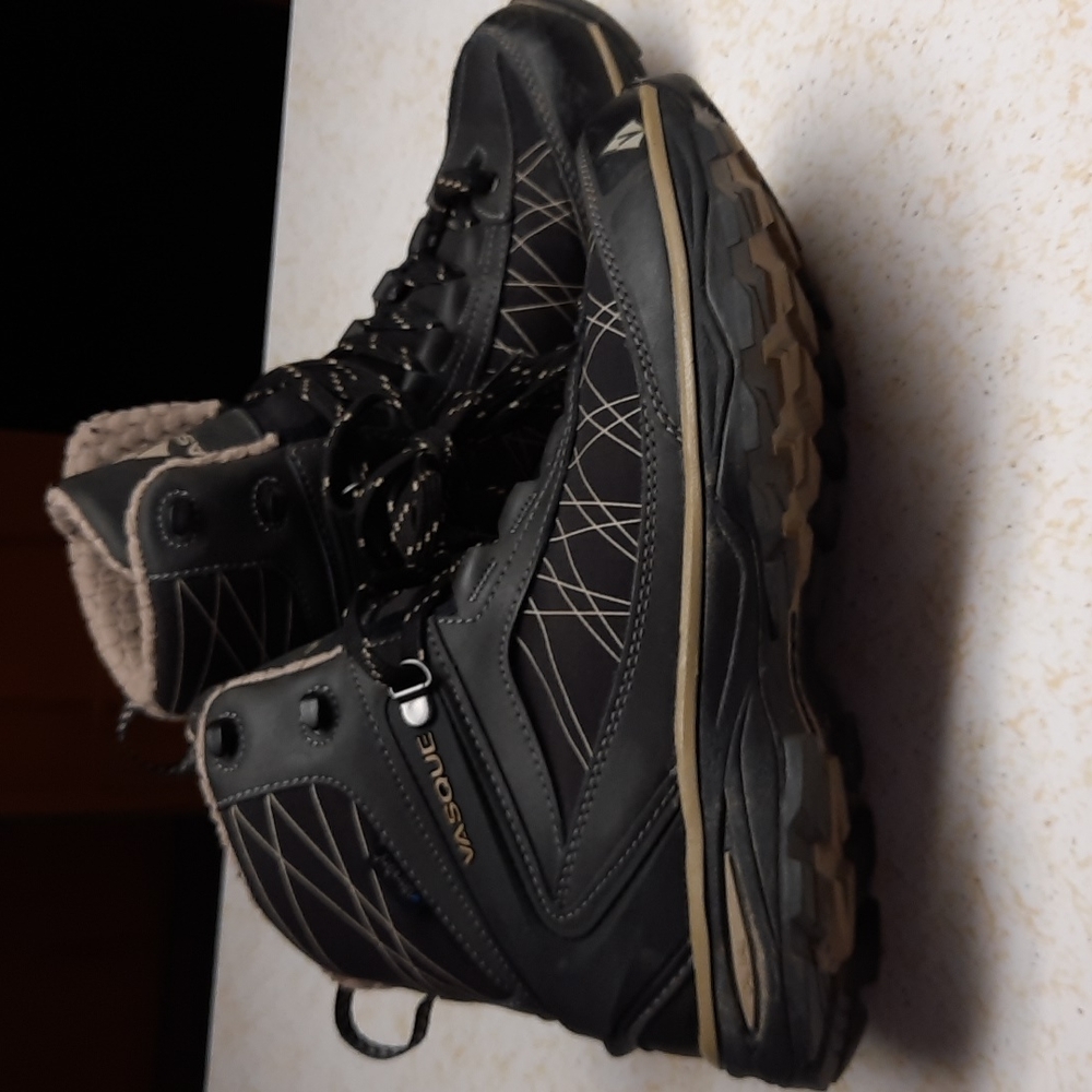 Vasque "Ultra Dry" men's winter boots 8s